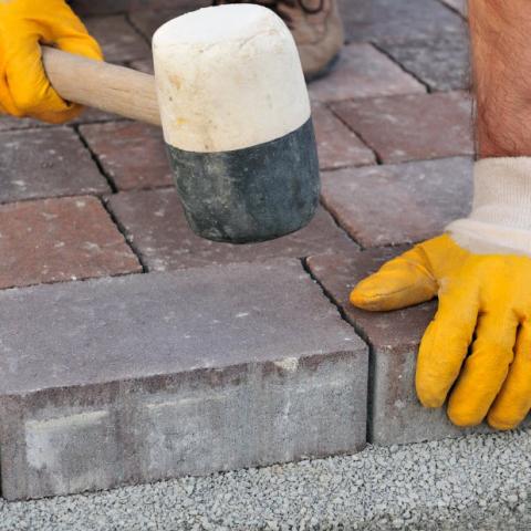 How to Lay Paving